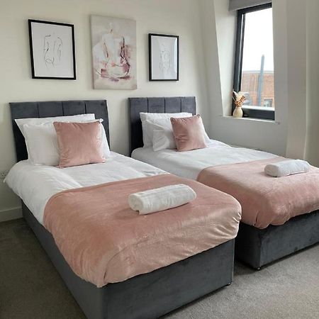 Premier Suite- Bedford City Centre With Free Gym & Parking Exteriör bild